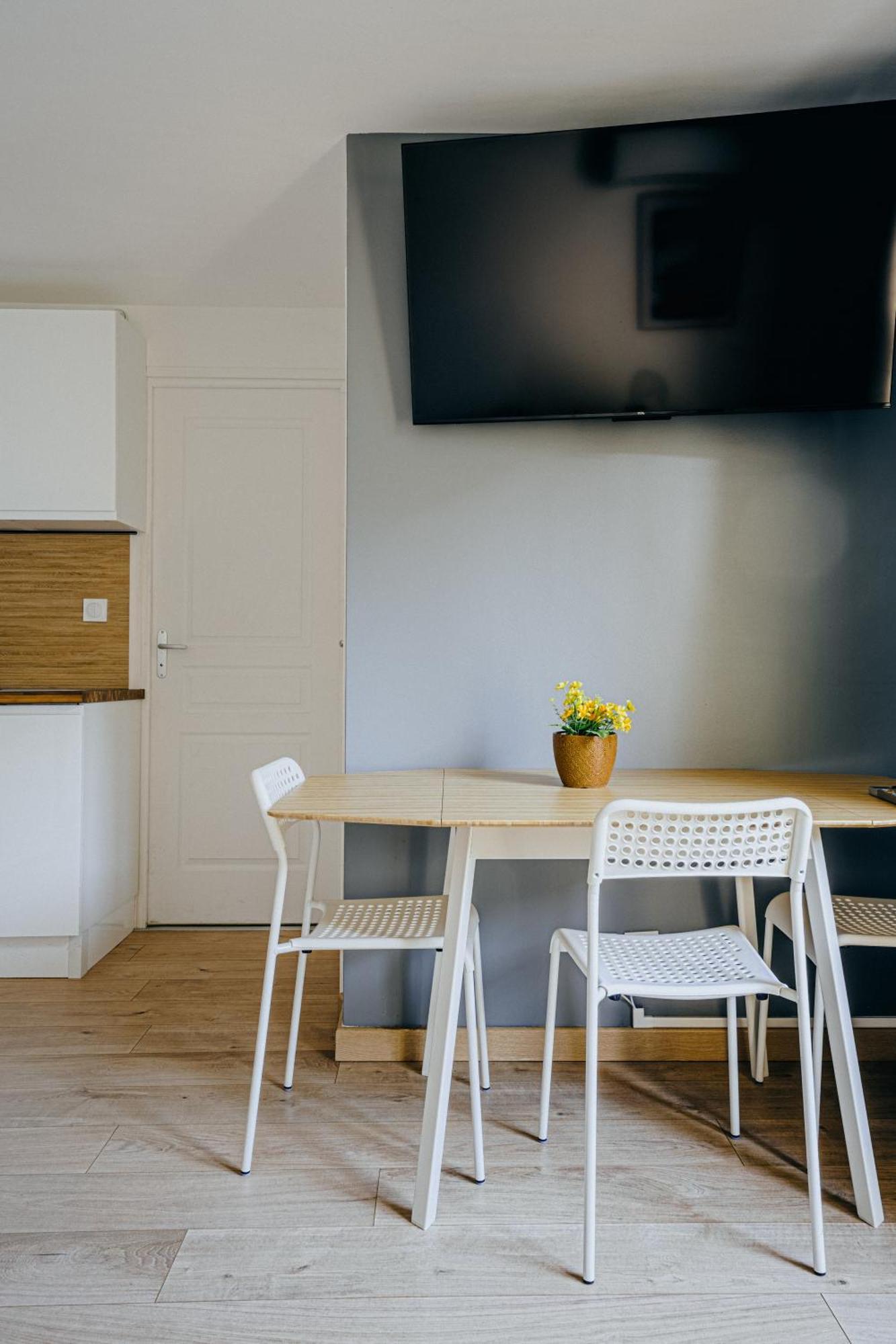Charmante Maison Avec Jardin Sans Vis-A-Vis Saint-Fons Extérieur photo